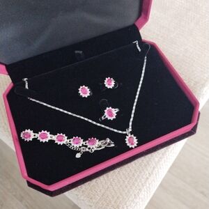 Ruby Crystal Set
